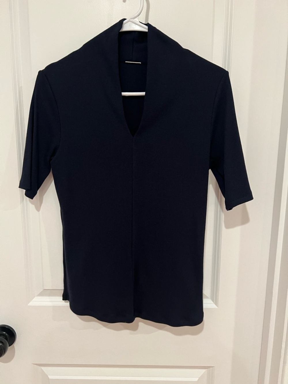 Women's Navy Short-Sleeve V-Neck Top